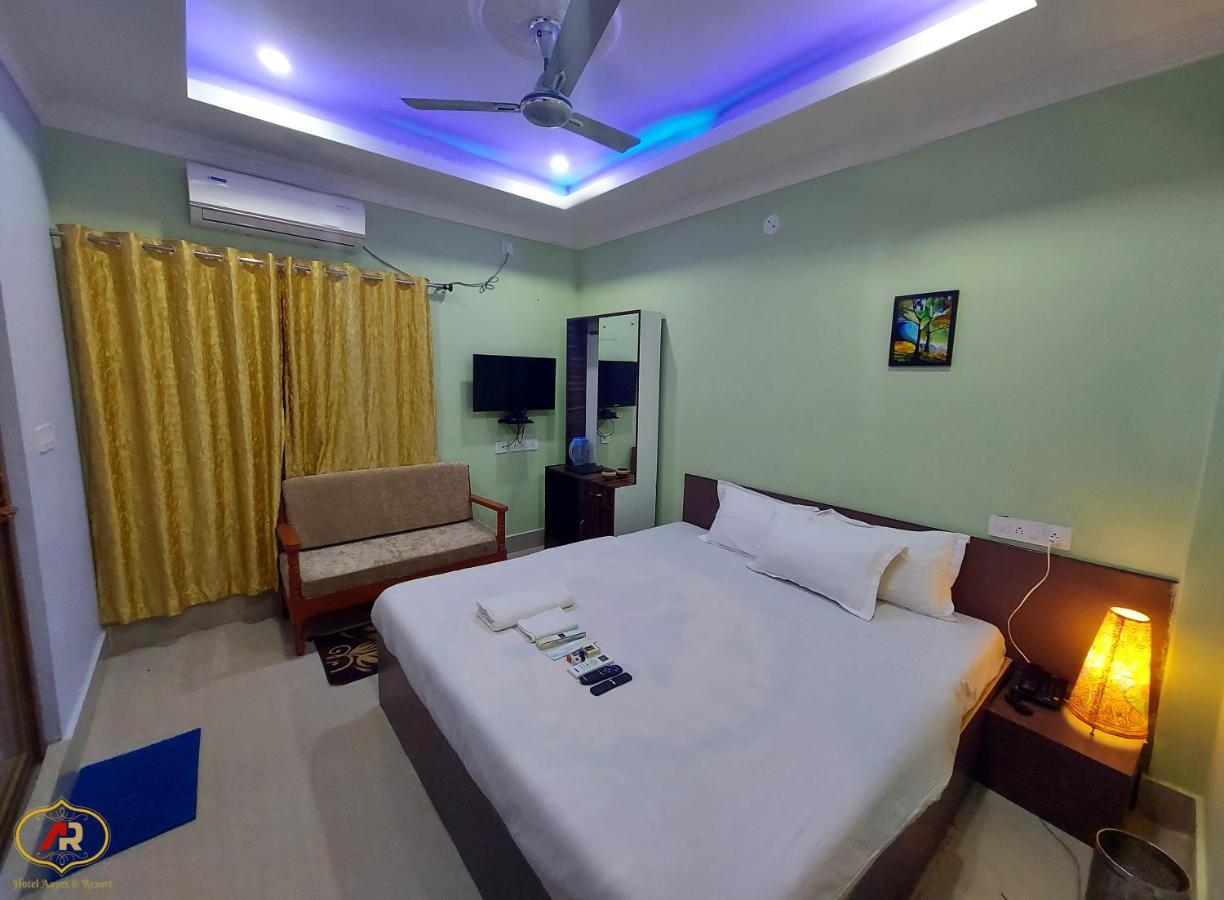 Hotel Aayes And Resort Шантиникетан Экстерьер фото