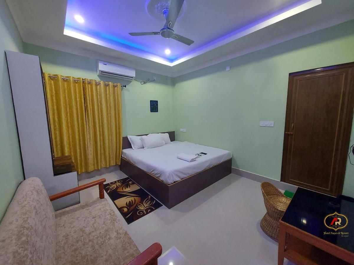 Hotel Aayes And Resort Шантиникетан Экстерьер фото